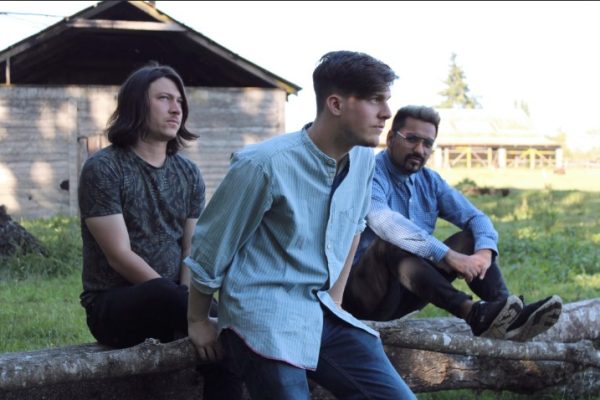 Melancolía y estridencia desde Osorno: Von Pluma estrena su nuevo single «Never»