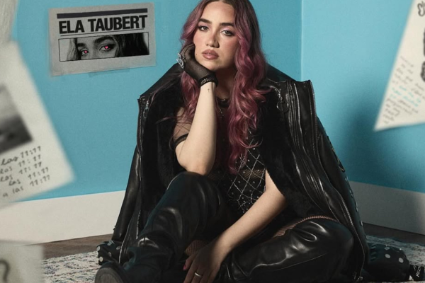 Ela Taubert, ganadora del Latin Grammy, lanza su esperado álbum debut «Preguntas a las 11:11»